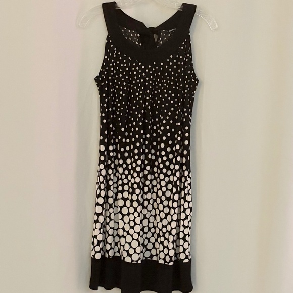 Enfocus Studio Dresses & Skirts - Enfocus Studio Sleeveless Dress